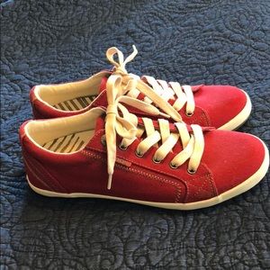 Taos Red shoes